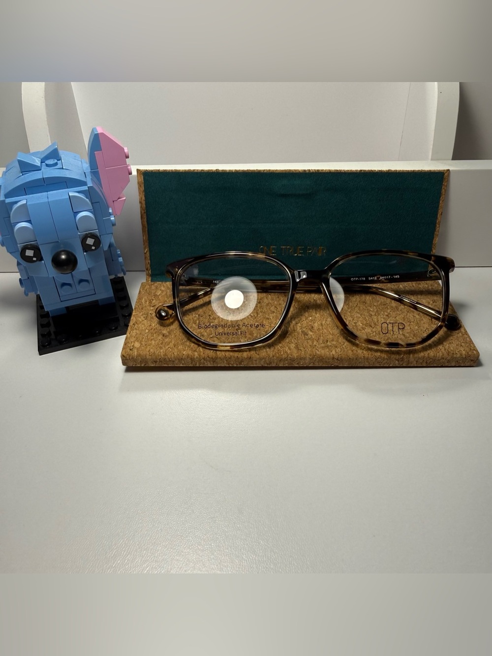 Brand New One True Pair Women’s Frames